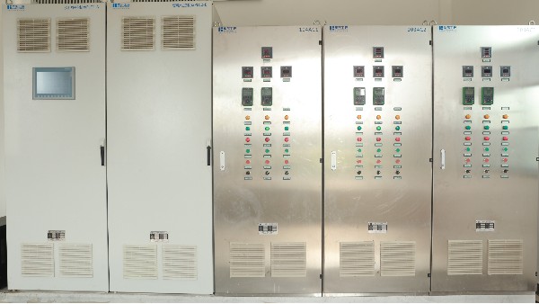 高壓開(kāi)關(guān)柜