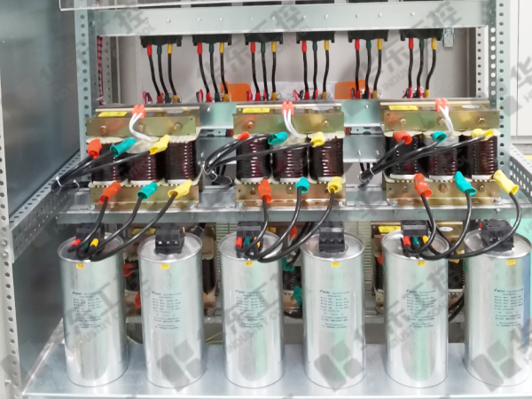 電容補償柜細節(jié)