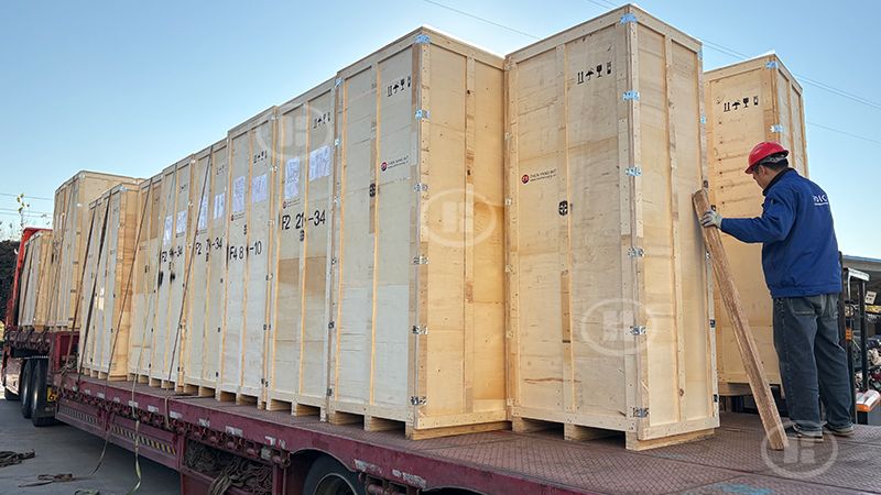 華東工控匠心打造，又一批高端控制柜成功啟航，出口俄羅斯！