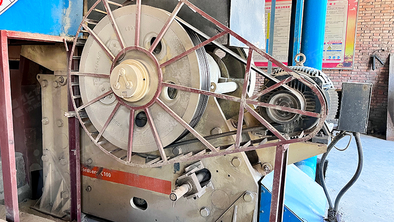 破碎機(jī)廠家如何選擇自動(dòng)化控制系統(tǒng)？